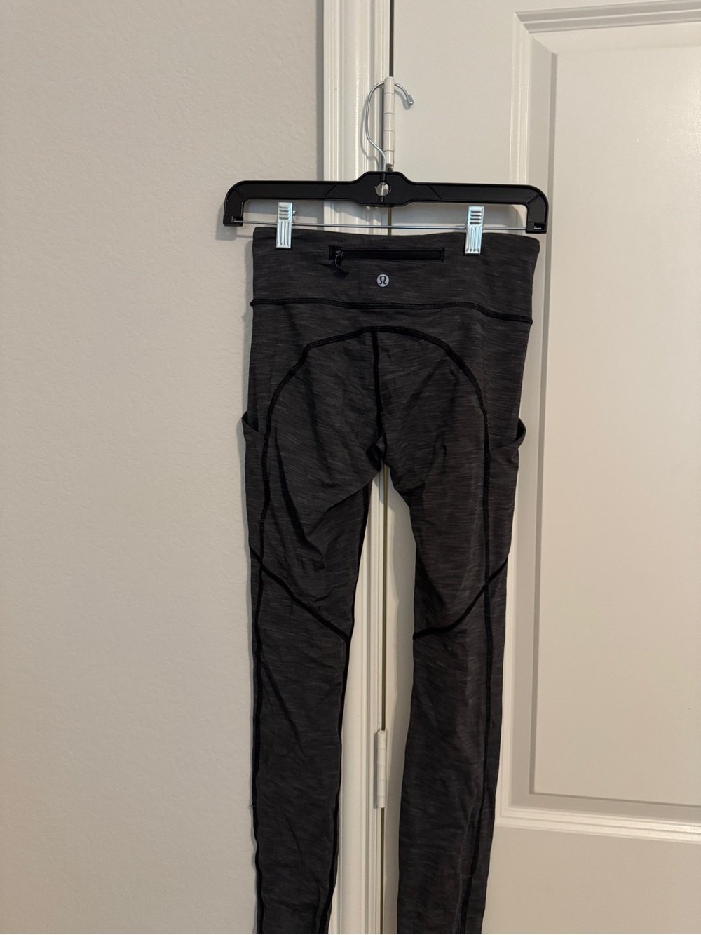Lululemon Speed Tight leggings size 4 grey color